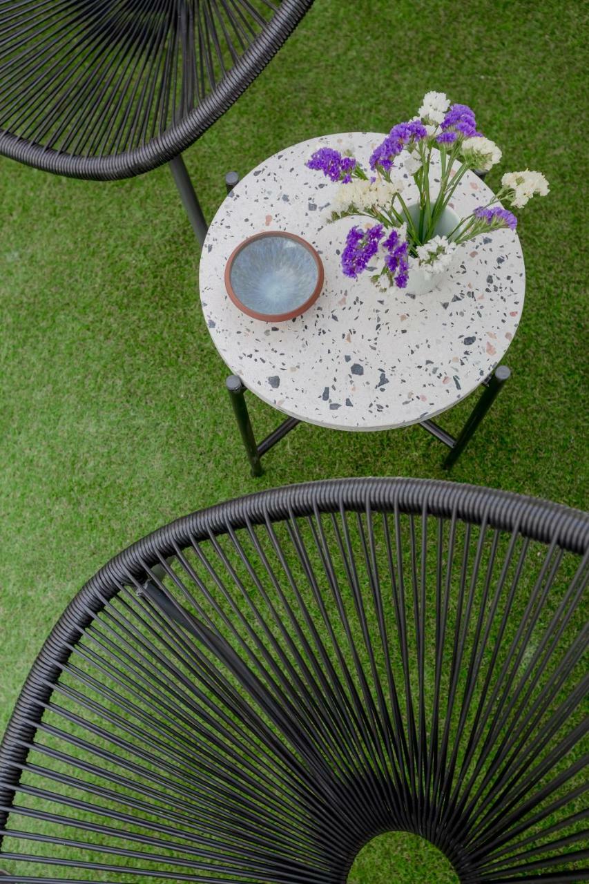 Sunny Apartment With Patio, By Timecooler Lisboa Exteriör bild