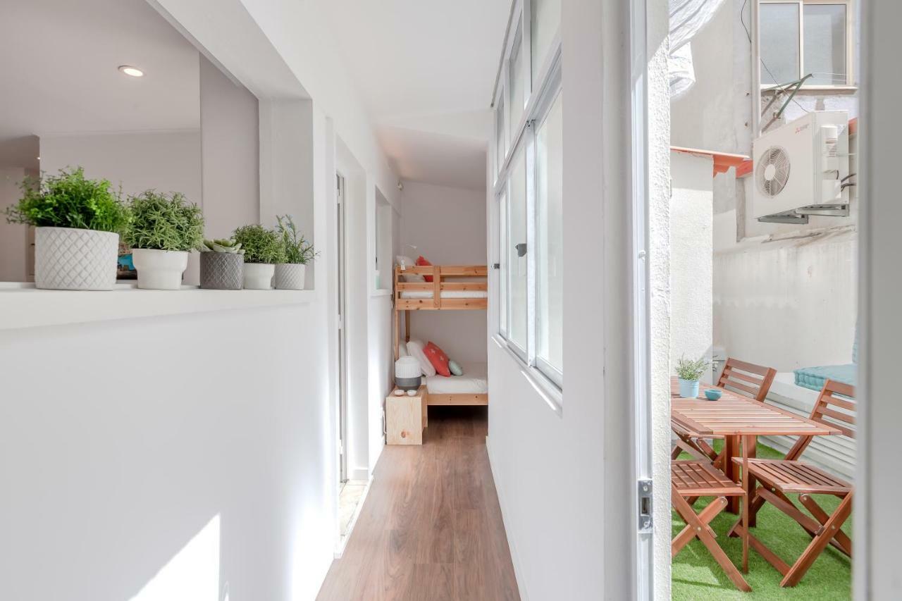 Sunny Apartment With Patio, By Timecooler Lisboa Exteriör bild