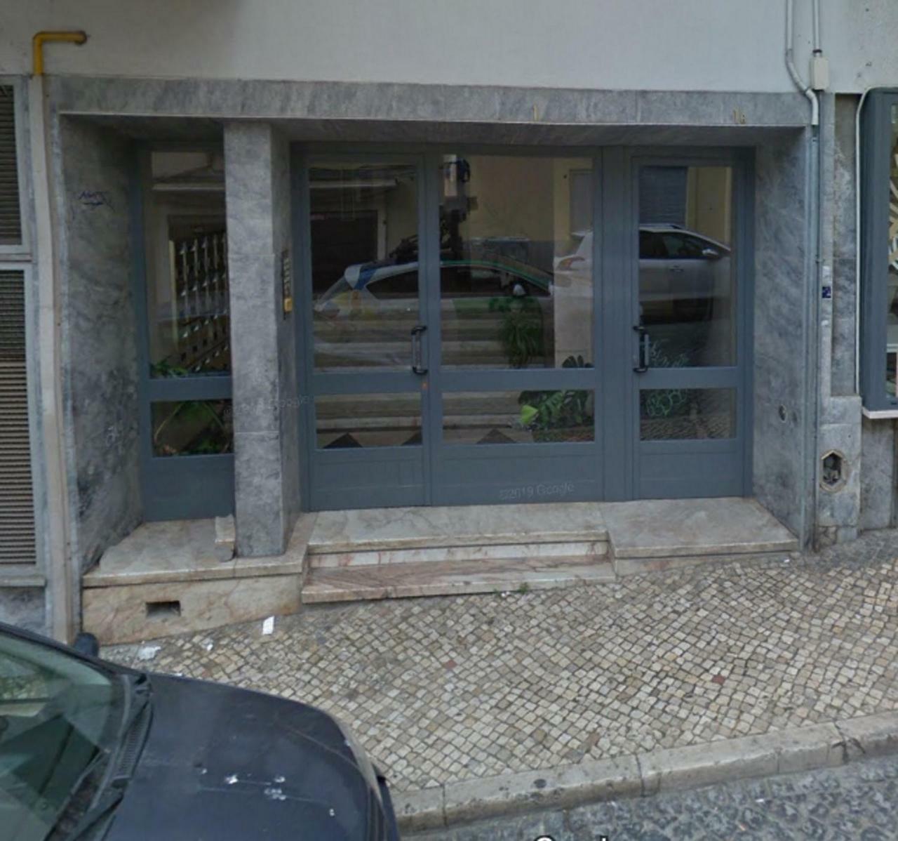 Sunny Apartment With Patio, By Timecooler Lisboa Exteriör bild
